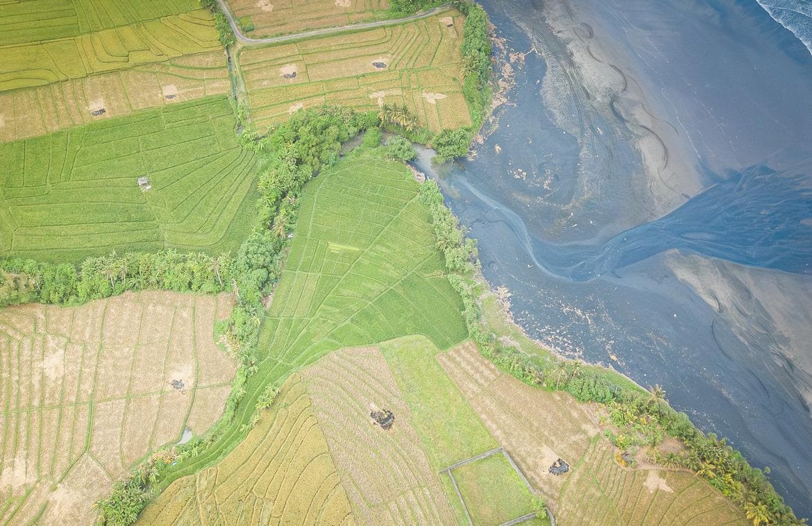 Massive absolute beachfront plot in Pasut - Foto 4