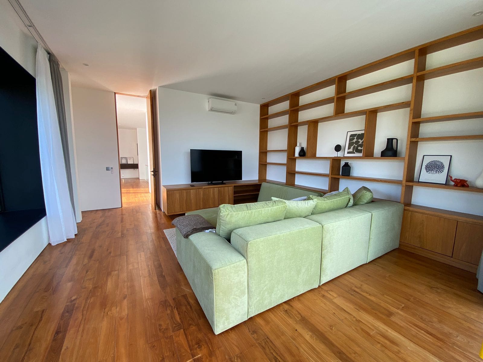 The Perfect Combination Of Modern Luxury &amp; Convenience - Foto 9