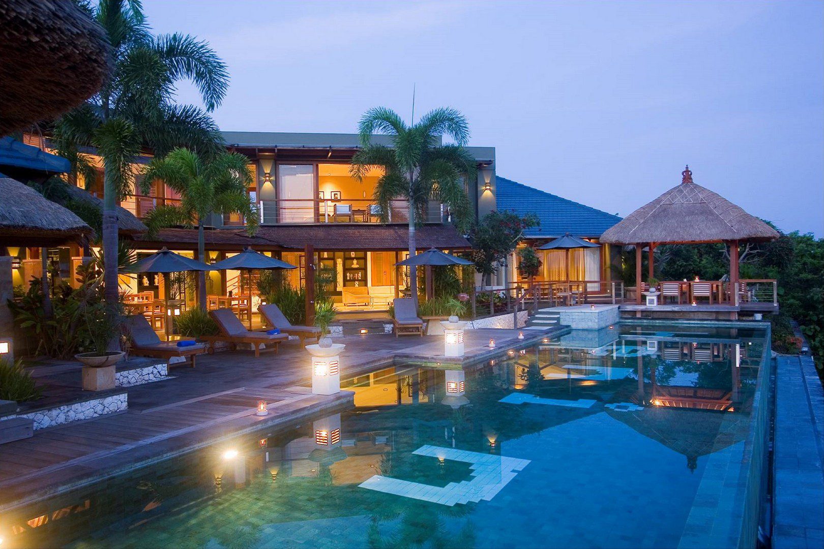 Luxury &amp; Views Over Benoa Harbour