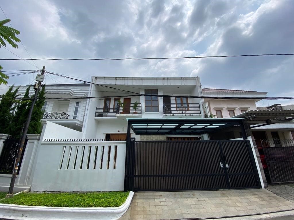 Jual Cepat Rumah Mewah di Kawasan Pondok Indah, Jakarta Selatan (AS)