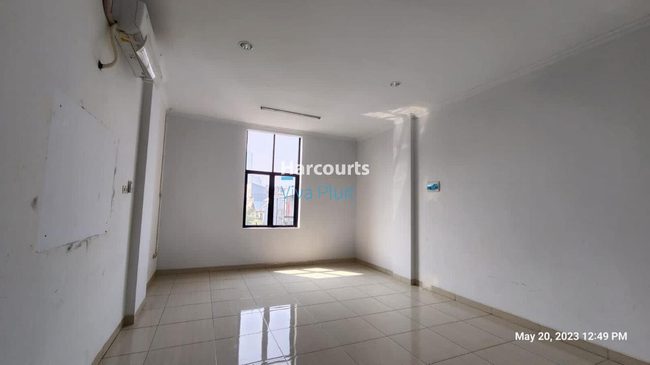 Disewa Ruko Jl. Muara Karang Raya, Jakarta Utara. Siap Pakai Harga Nego.