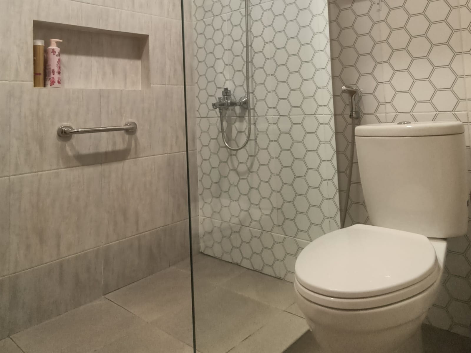 Jual Rumah Kost di daerah Tomang Jakarta Barat (BM) - Foto 4