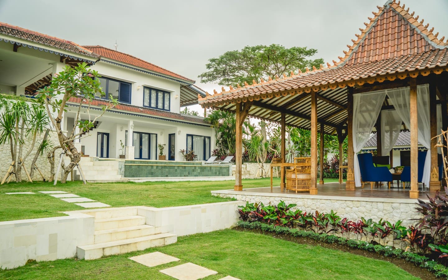 6 Bedroom Spacious Retreat Near Berawa