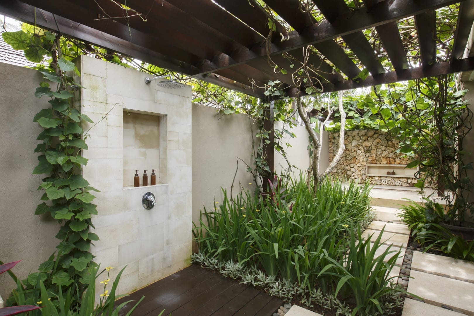 Breathtaking Cliff Front Villa with Outstanding Ocean Views - Foto 14