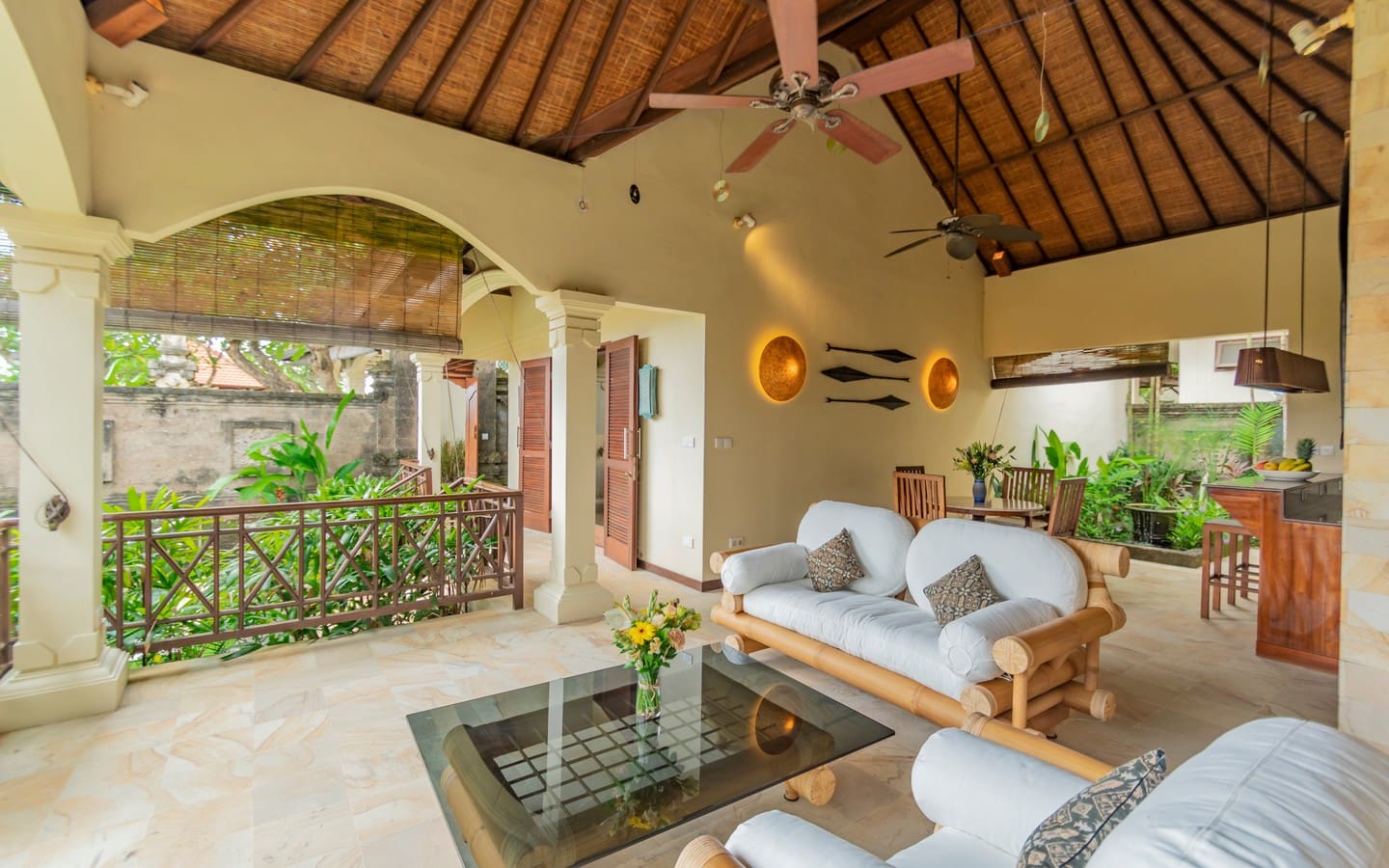 Beachfront Masterpiece With Ocean & Mountain Views - Foto 7