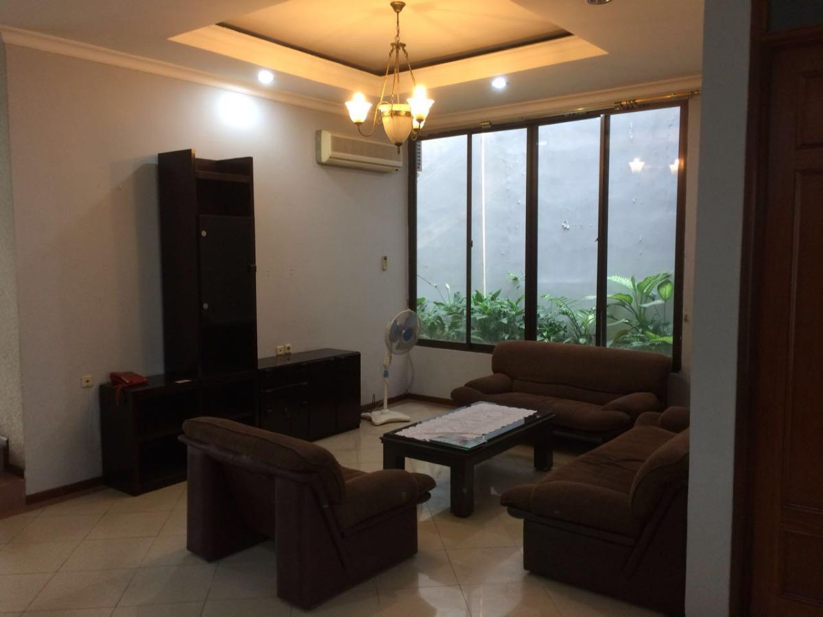 Dijual rumah daerah pondok indah jakarta selatan - Foto 2