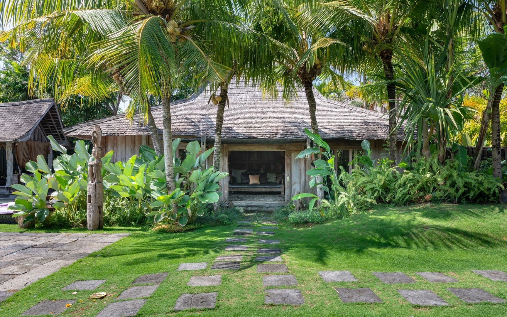 Magnificent 5-Bedroom Joglo Estate in Berawa - Foto 10