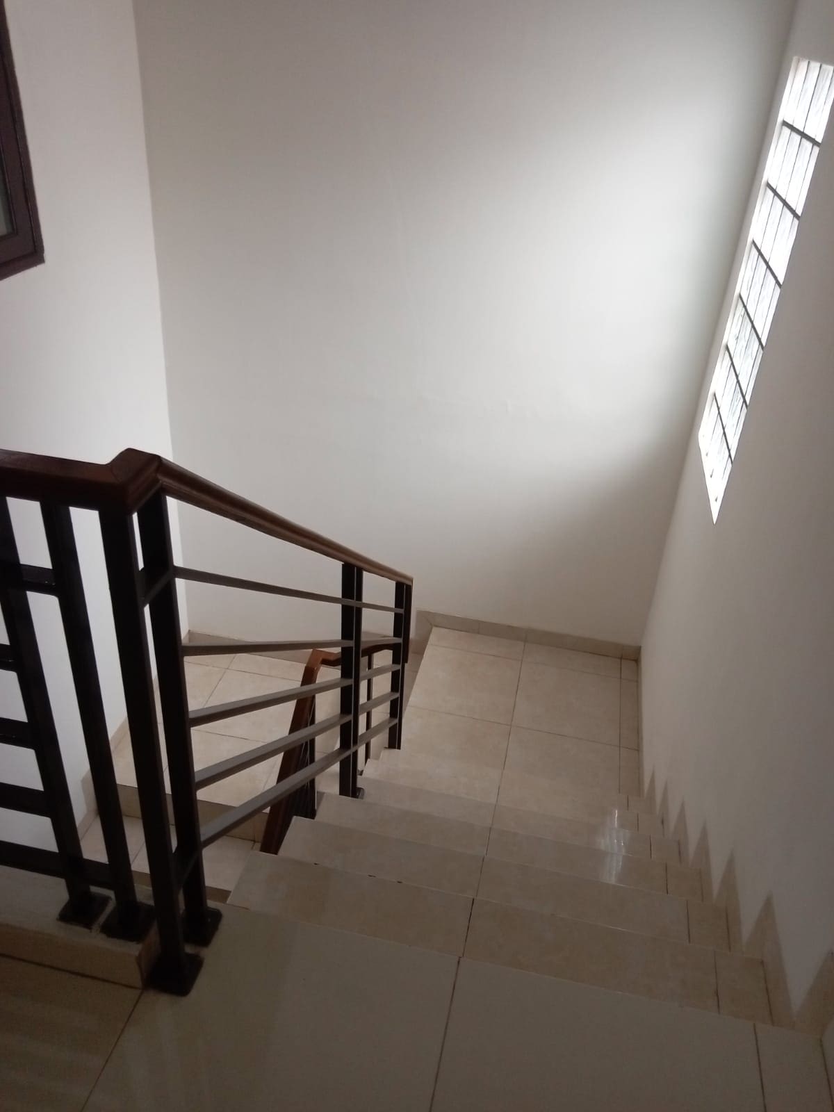 Dijual rumah luas di wilayah bintaro tangerang selatan - Foto 12