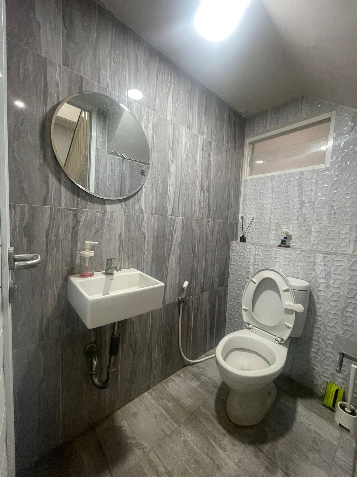 Dijual rumah di salah satu perumahan daerah jurangmangu timur pondok aren tangerang selatan - Foto 8