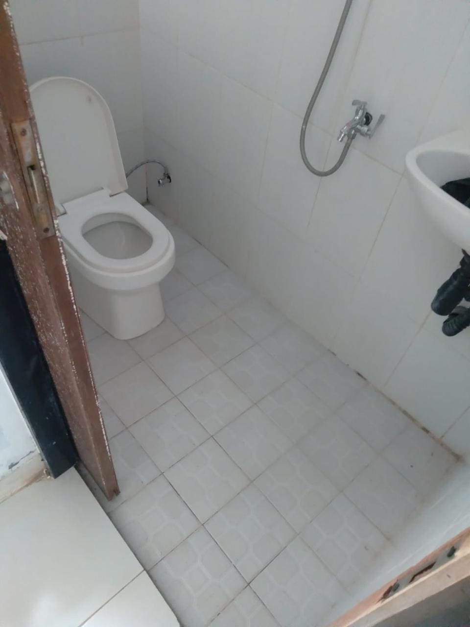 Dijual rumah daerah Bambu Apus Pamulang Tangerang Selatan - Foto 3