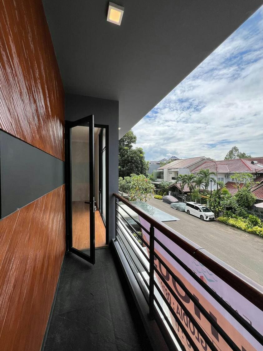 Dijual Rumah Daerah Sektor 9 Bintaro