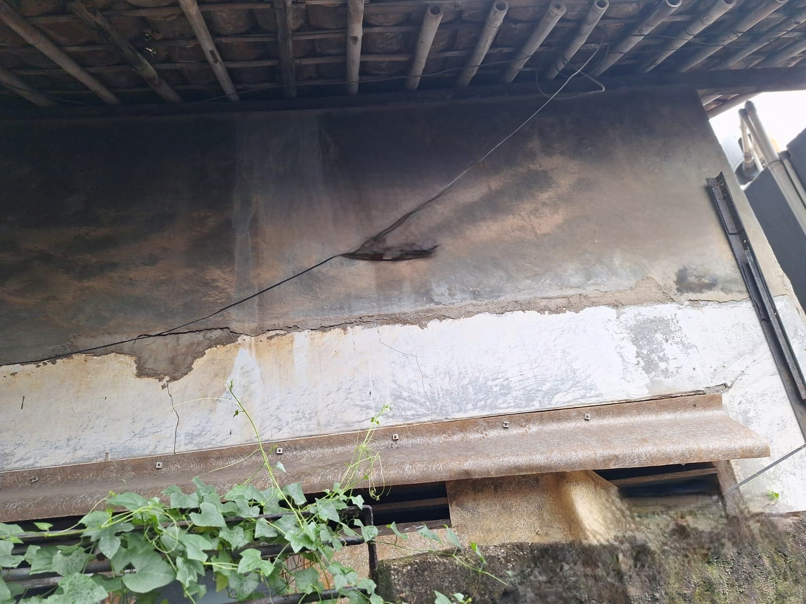 Jual Cepat Rumah Tua di Jalan Kenaiban Kota Tangerang (AW) - Foto 2