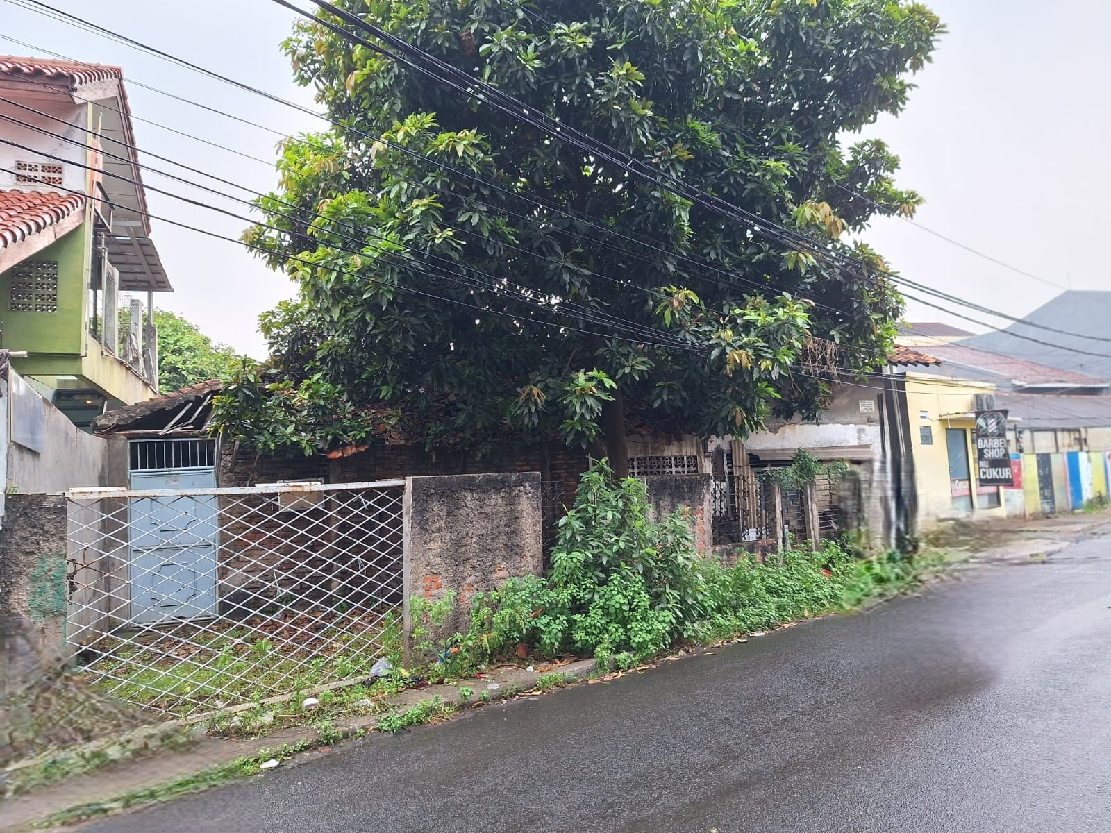 Jual Cepat Rumah Tua di Jalan Kenaiban Kota Tangerang (AW)