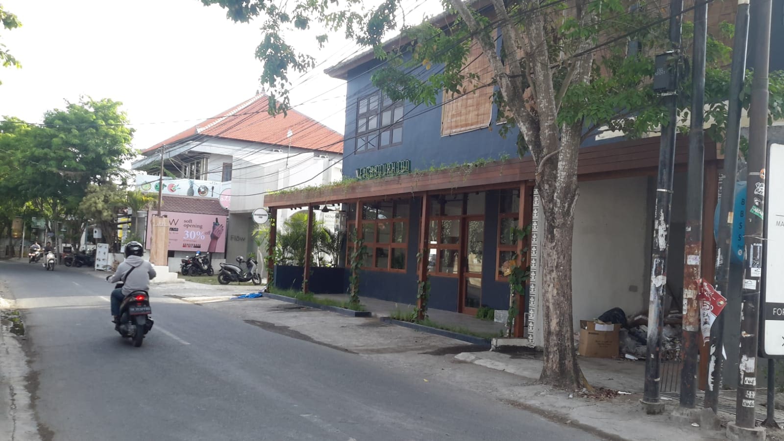 Commercial Property Walking Distance to Berawa Beach