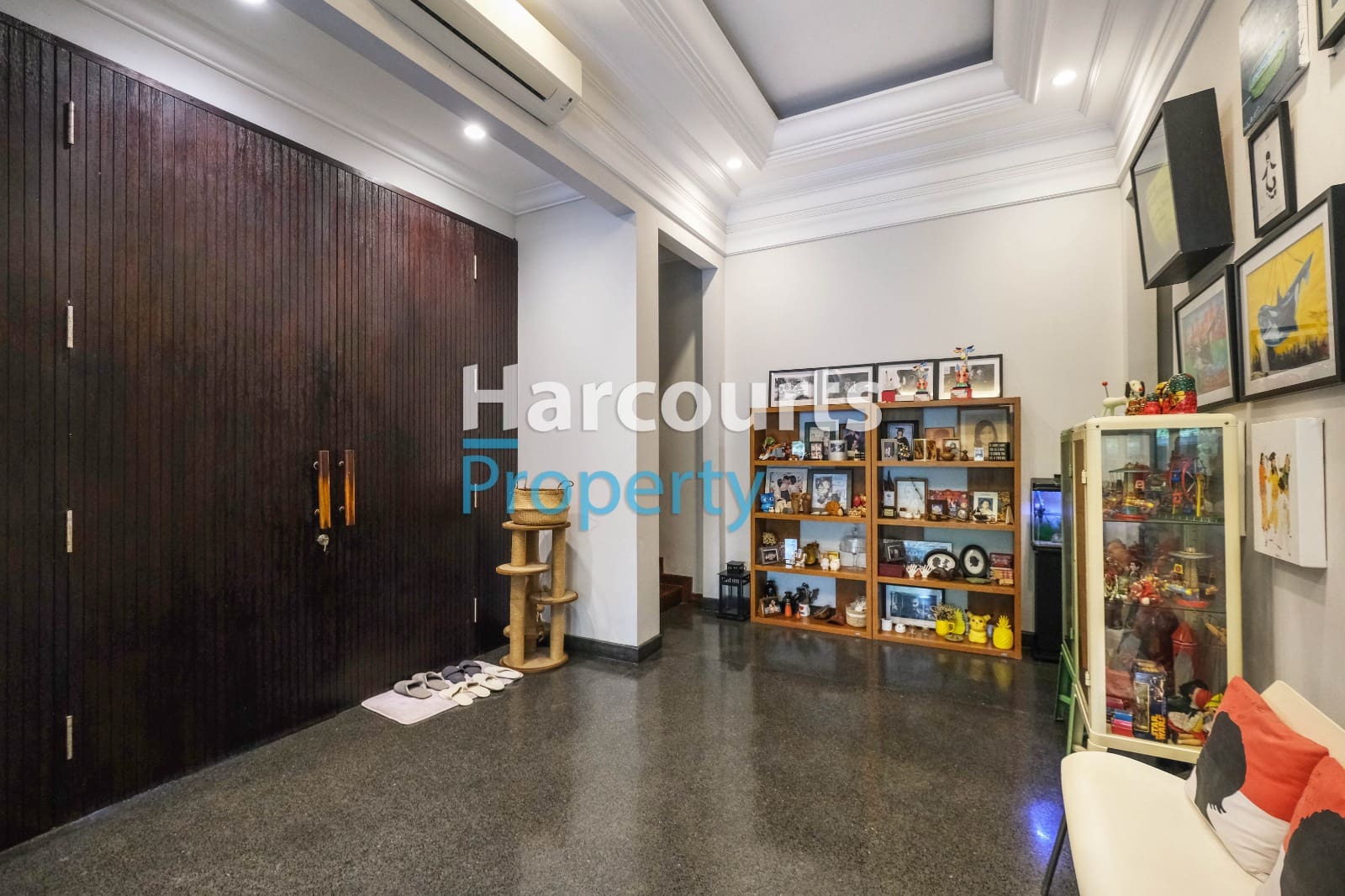 Dijual Townhouse Mewah Karya Irianto Purnomo Hadi - ANTARA Architect AREA PEJATEN - Foto 5