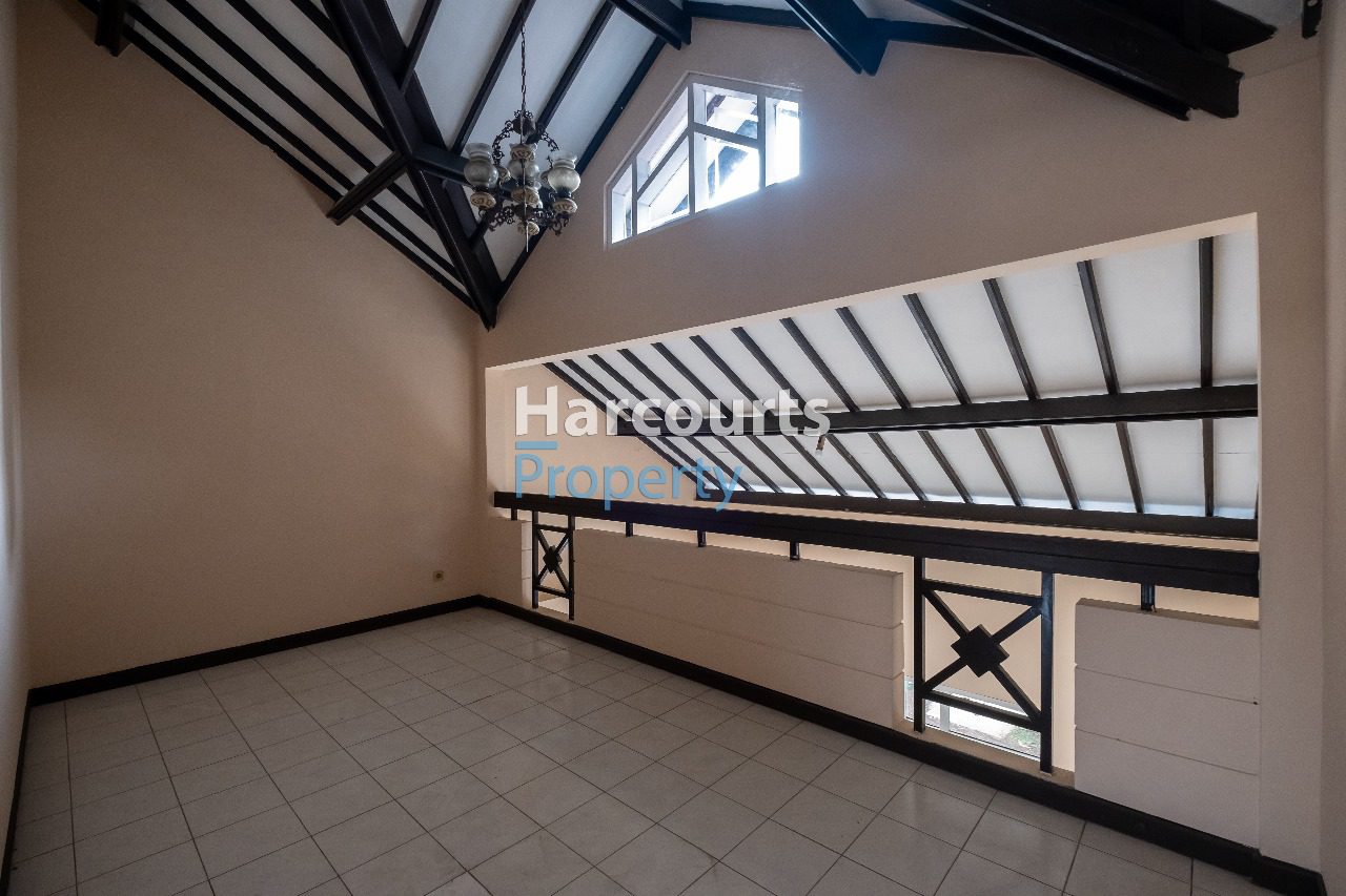 Rumah Klasik Lingkungan Tenang Lokasi Strategis Area Kebayoran Baru - Foto 4