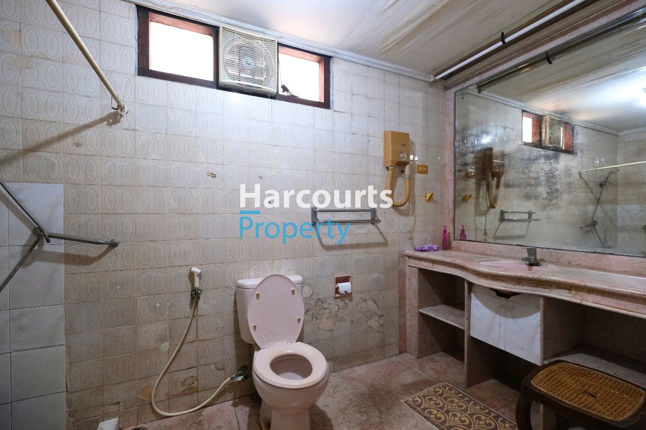 Dijual Rumah Klasik Lokasi Strategis Kawasan Elite Area Menteng - Foto 3