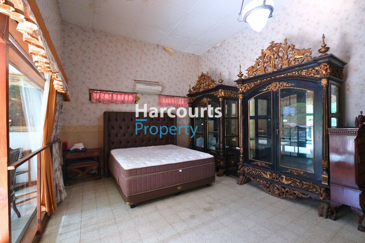 Dijual Rumah Klasik Lokasi Strategis Kawasan Elite Area Menteng - Foto 8