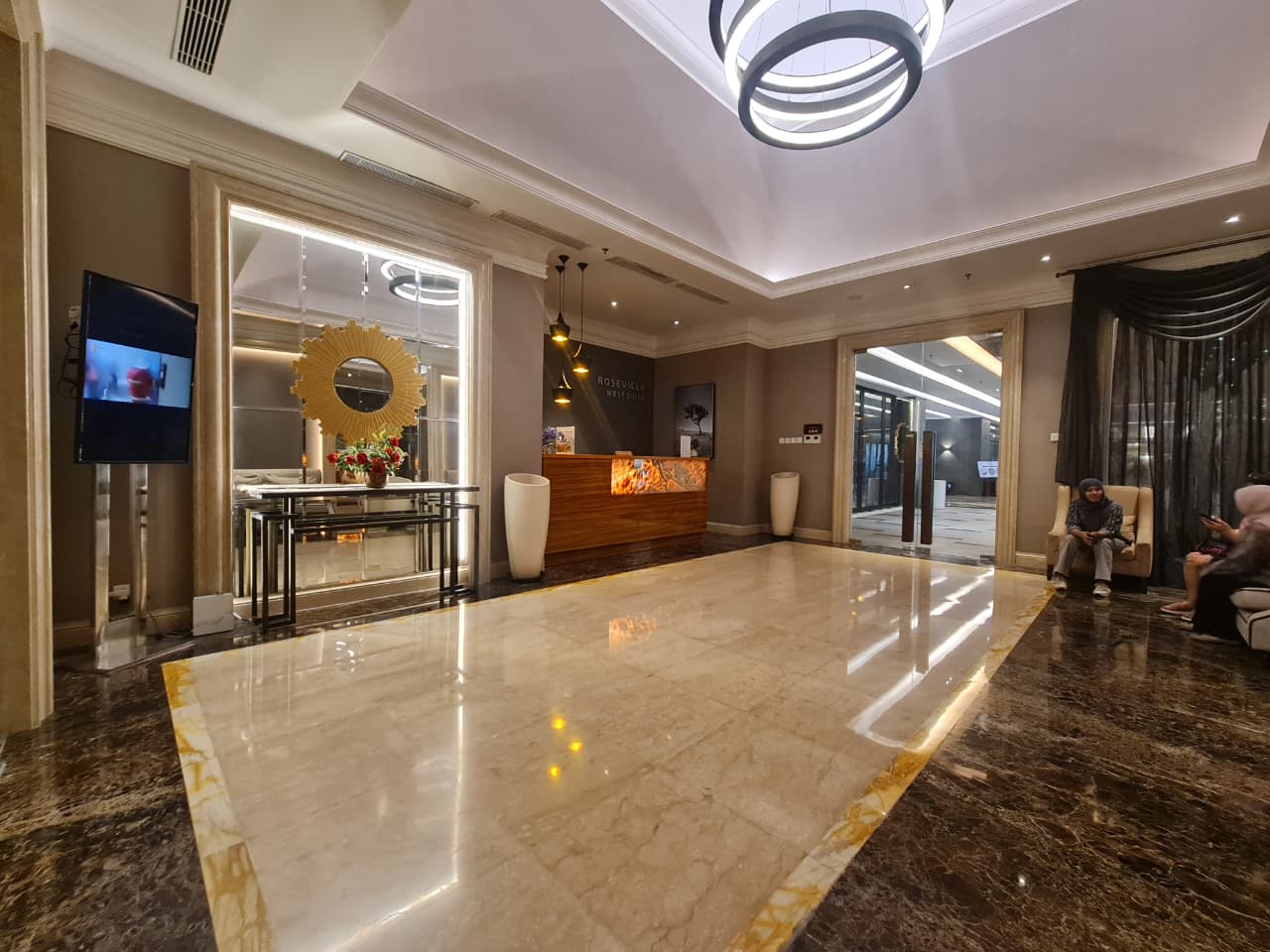 Apartemen segudang Fasilitas, Full Furnished di Roseville SOHO &amp; Suites Tangerang Selatan - Foto 14