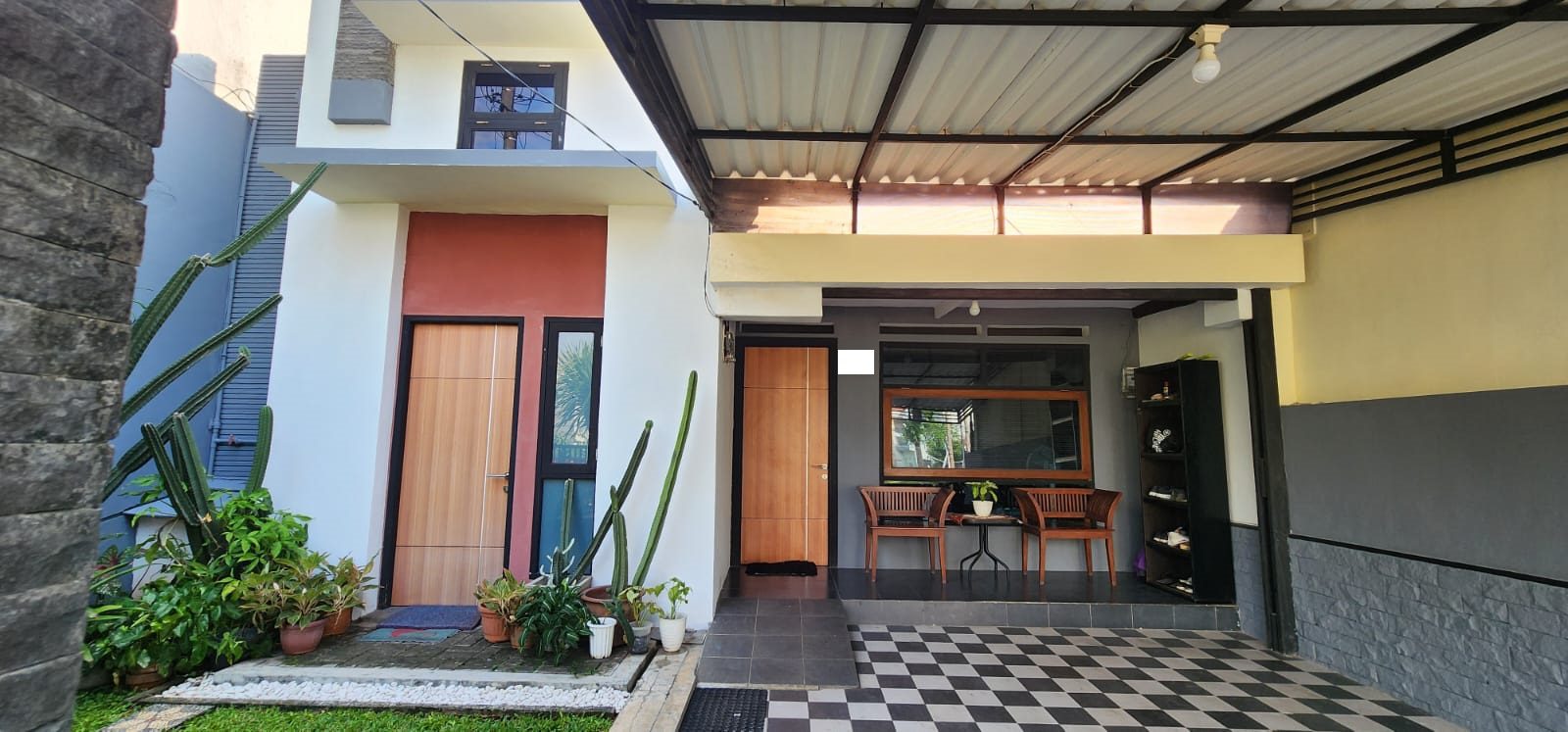 Rumah 2 Lantai Semi Furnished di Perumahan Mahkota Simprug, Tangerang - Foto 5