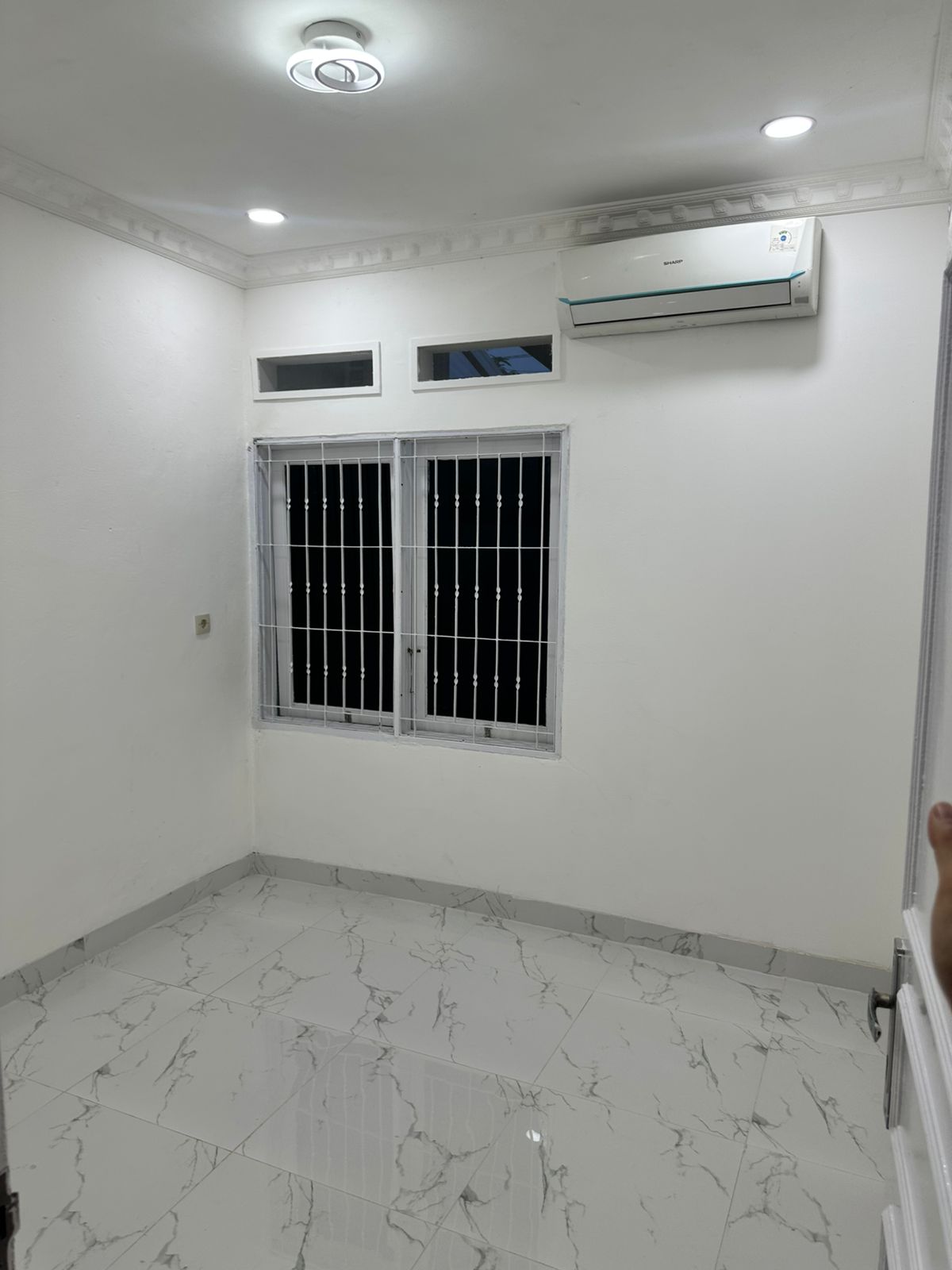 Rumah Baru Renovasi di Graha Raya Cluster Bougenville Loka, Tangerang Selatan - Foto 7