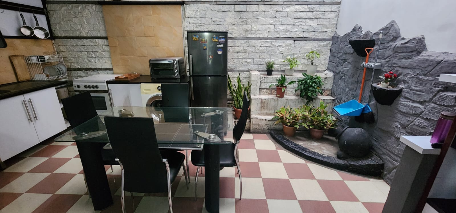 Rumah 2 Lantai Semi Furnished di Perumahan Mahkota Simprug, Tangerang - Foto 14