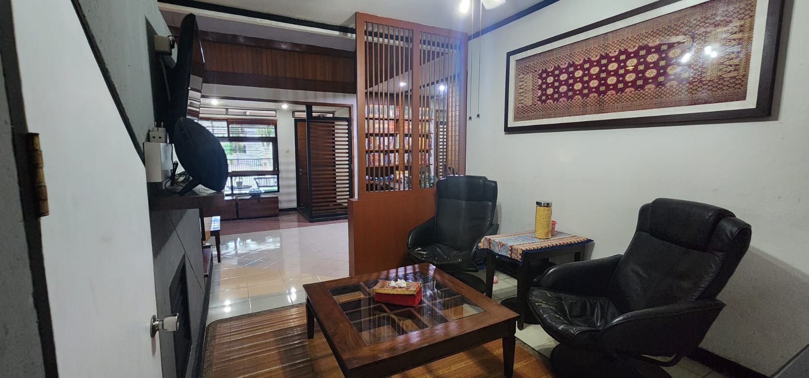 Rumah 2 Lantai Semi Furnished di Perumahan Mahkota Simprug, Tangerang - Foto 20