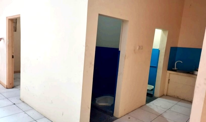 Kesempatan Investasi Kost Murah di Solo! 7 Kamar, Dekat RS &amp; Pusat Kuliner - Foto 2