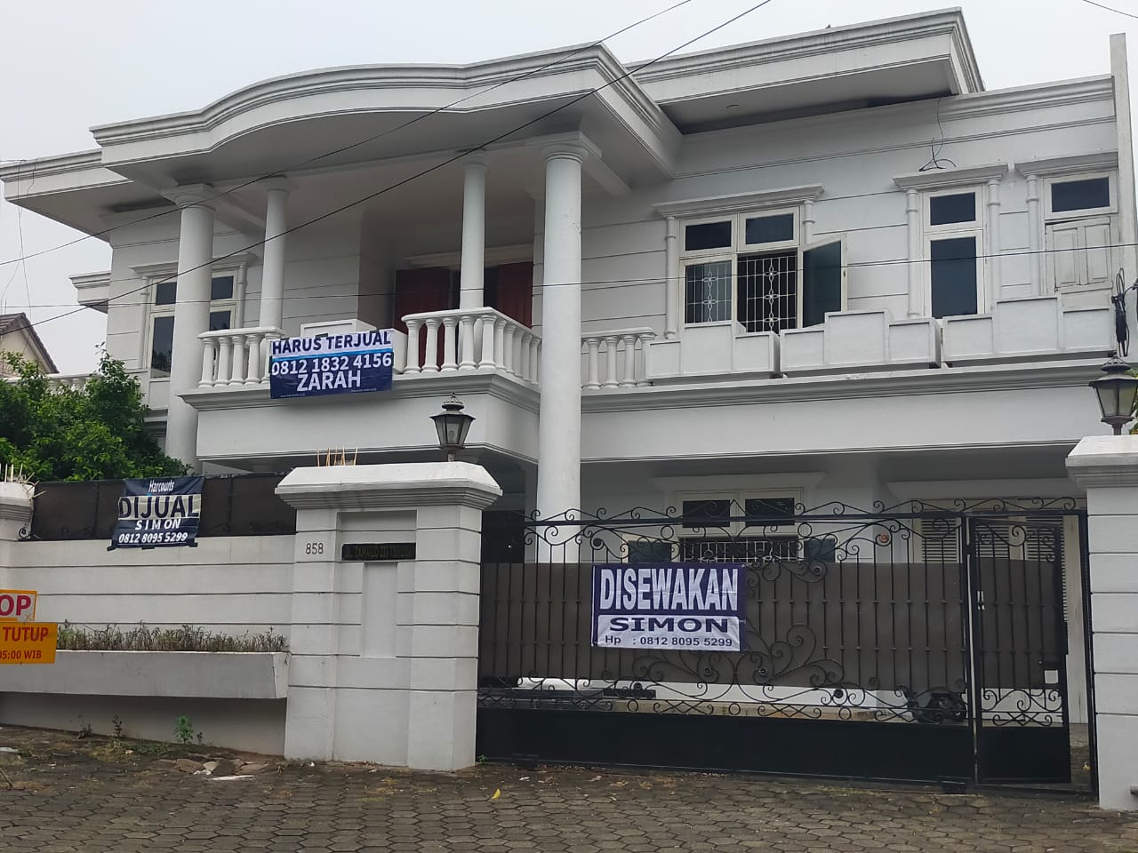 Disewakan Rumah 2 Lantai di Kebayoran Lama - Jakarta Selatan