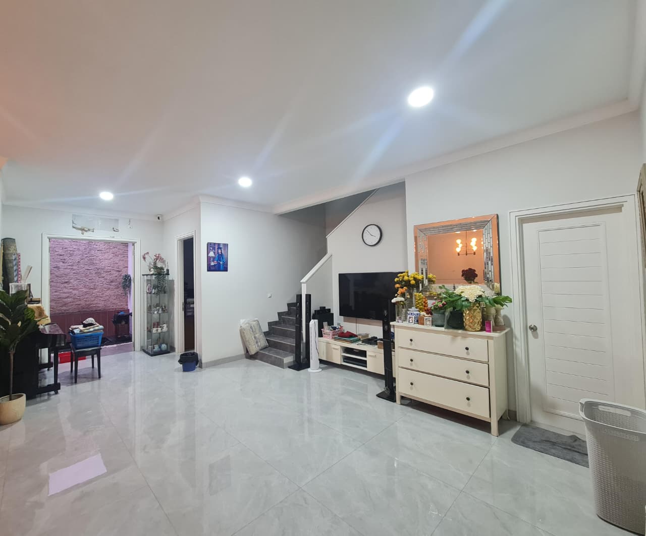 Hunian Modern 2 Lantai di Alam Sutera, Tangerang Selatan - Foto 6