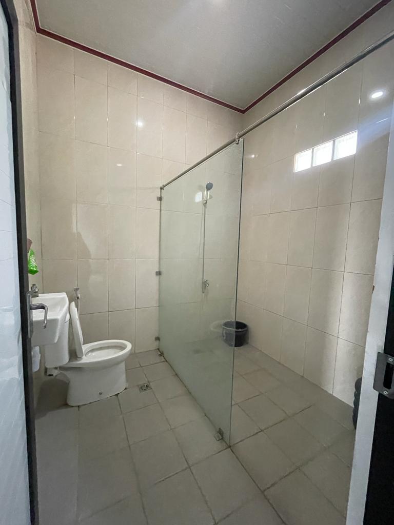 Jual Cepat Rumah Modern Minimalis 2 lantai - Foto 8