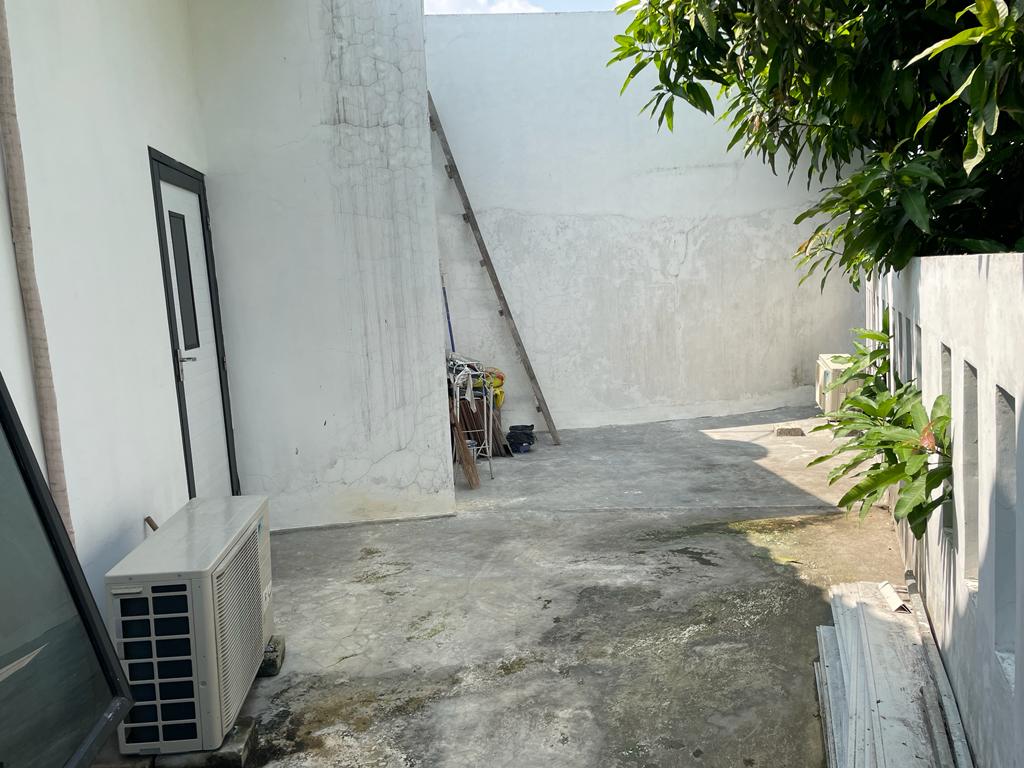 Jual Cepat Rumah Modern Minimalis 2 lantai - Foto 20