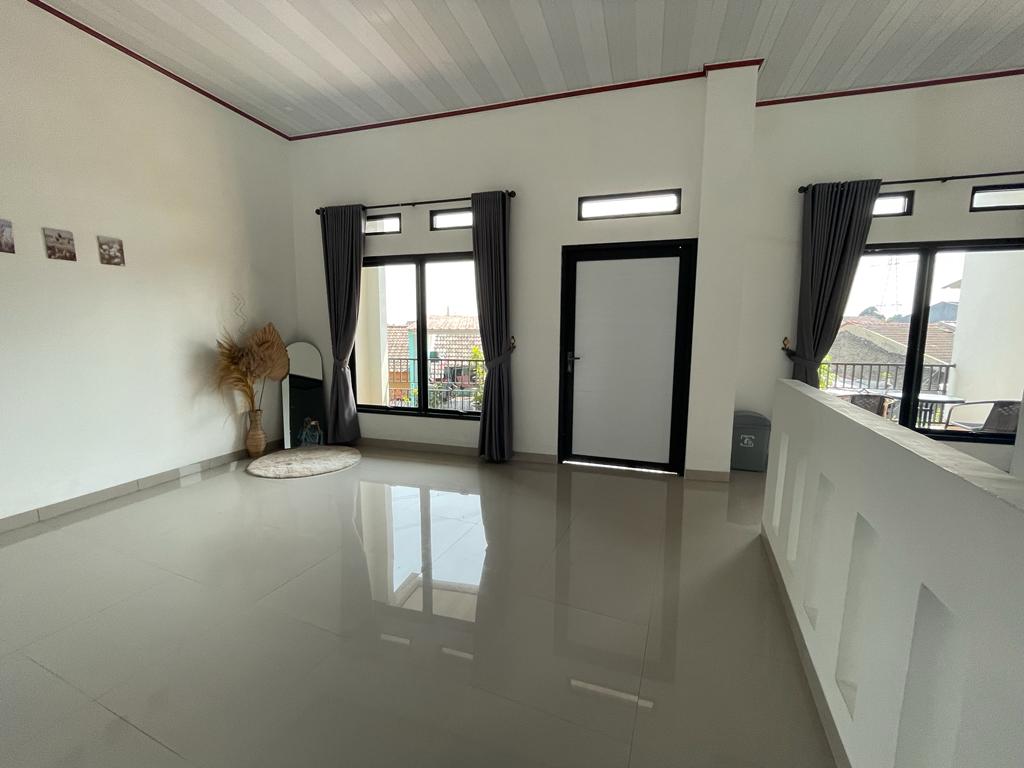 Jual Cepat Rumah Modern Minimalis 2 lantai - Foto 24