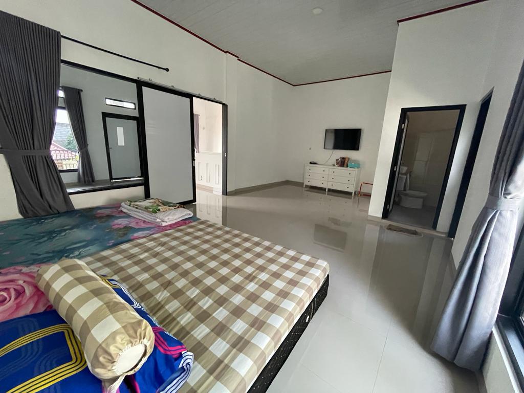 Jual Cepat Rumah Modern Minimalis 2 lantai - Foto 25