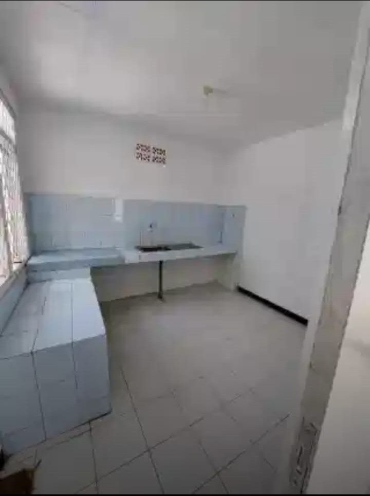 Disewajkan Rumah Strategis Siap Huni Di ARCAMANIK - KOTA BANDUNG - Foto 3