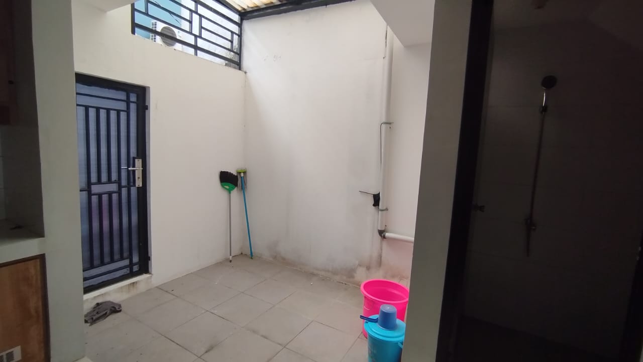 Rumah Minimalis Nempel Graha Raya Bintaro, 10 Menit Ke Tol Parigi - Foto 10