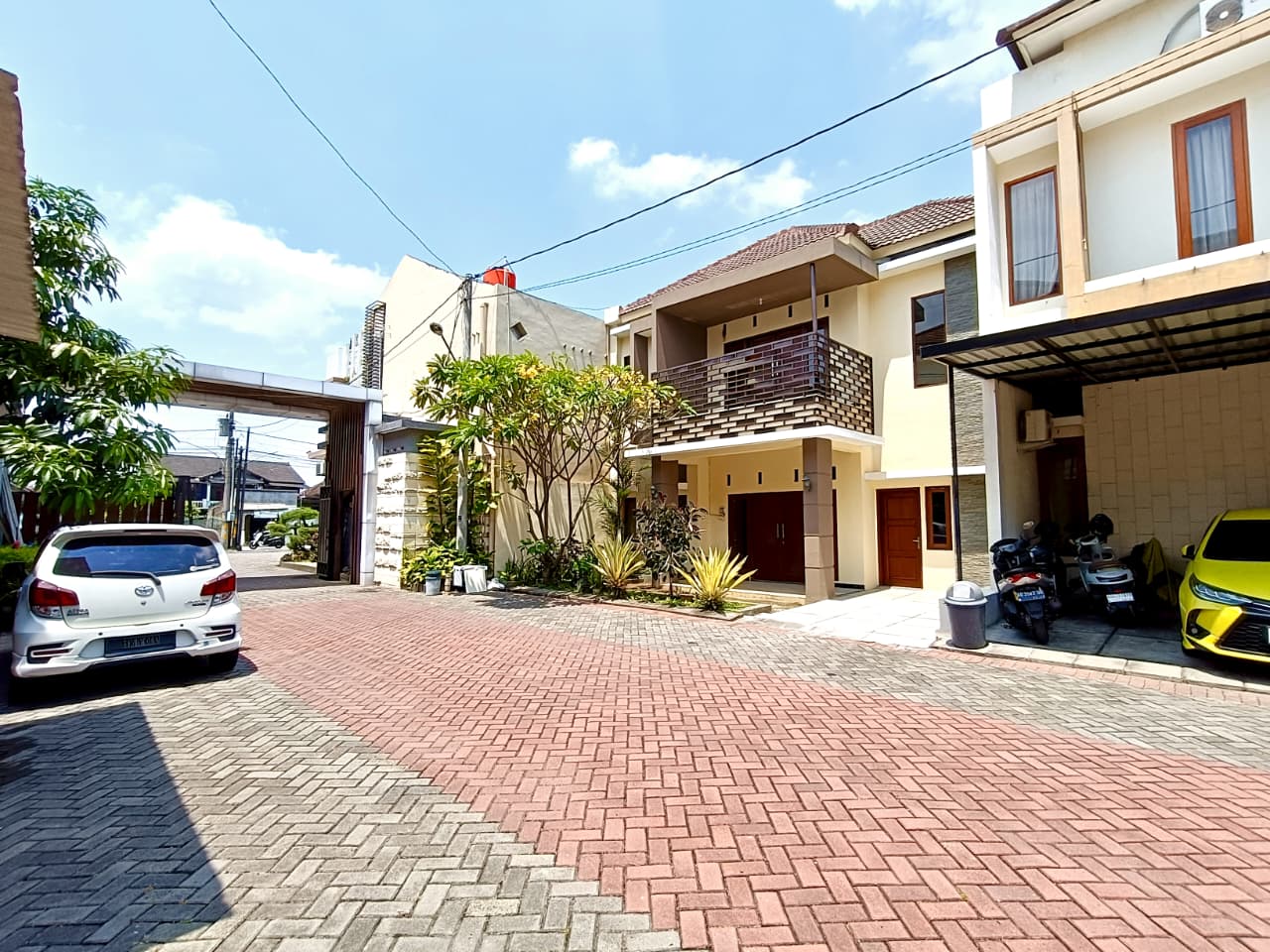 Dijual Rumah Bagus 2 Lantai. Lokasi Strategis Dekat Luwes Kartasura, Spbu, Kuliner, Hotel, dll. - Foto 14