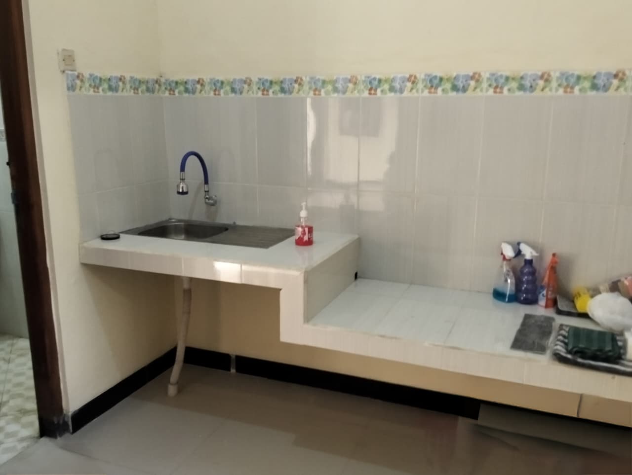 Dijual Rumah Bagus 2 Lantai. Lokasi Strategis Dekat Luwes Kartasura, Spbu, Kuliner, Hotel, dll. - Foto 11